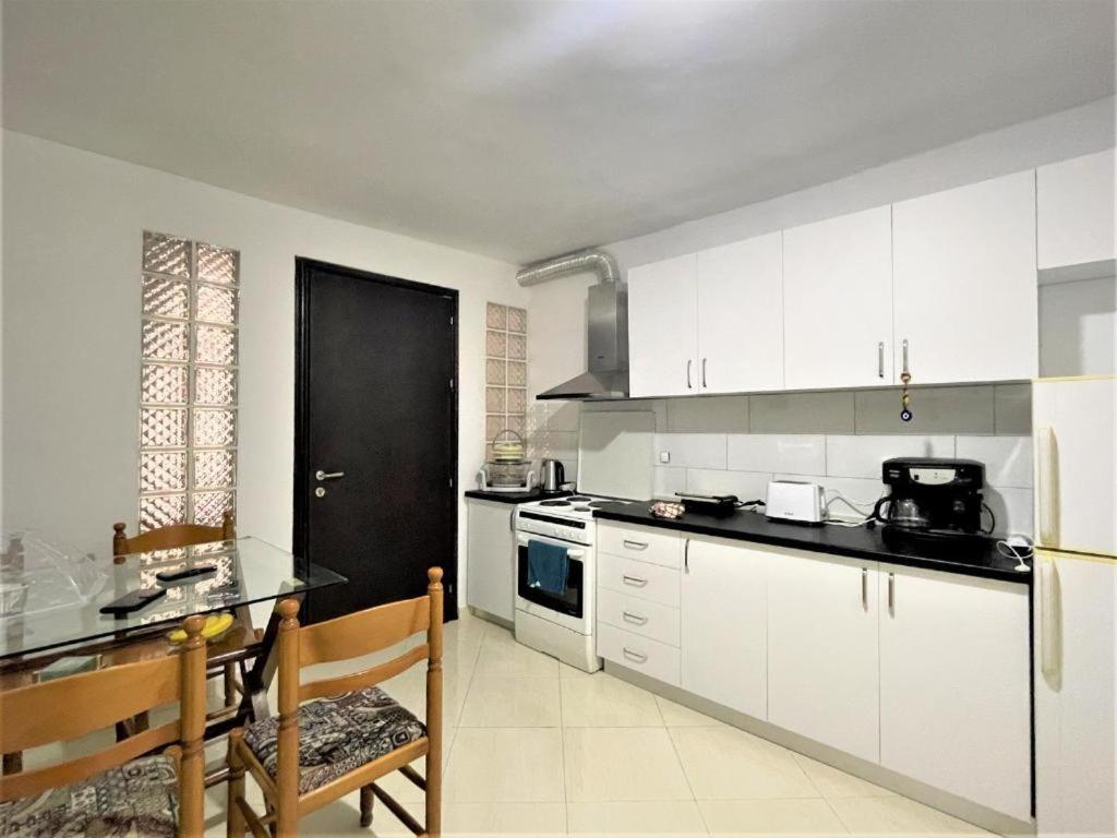 Brunari Apartment فلورا المظهر الخارجي الصورة